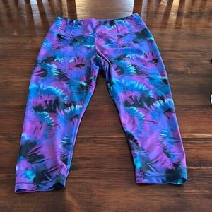 Manduka 3/4 length glow in the dark yoga pants (the mint green color)